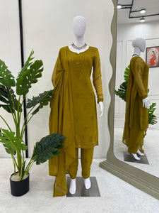 Graceful Georgette Party Wear Suit Set with Dupatta & Pant
