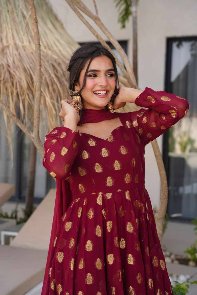 Jacquard Anarkali Suit with Dupatta – Elegant 3-Piece Ethnic Set